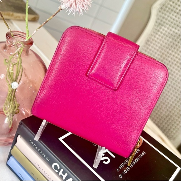 Yves Saint Laurent Portefeuille Compact Zip Around Wallet - Picture 3 of 9